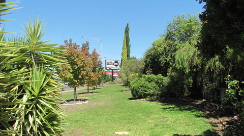 Bristol Hill Motor Inn & Peppa's Licensed Restaurant - Accommodation Australia 2