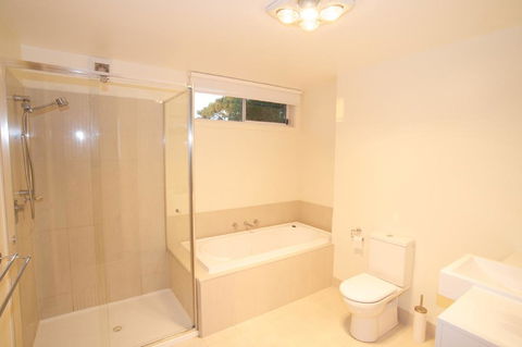 Broadbeach Inverloch Resort - Accommodation Australia 1