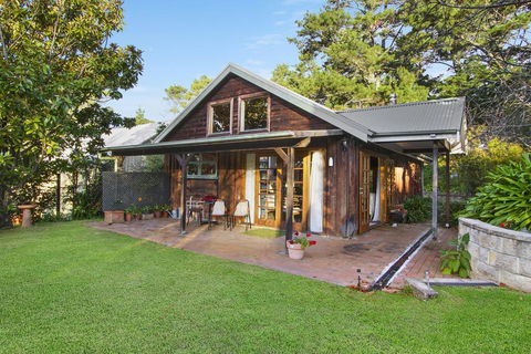 BROWNS COTTAGE - Accommodation Australia 0