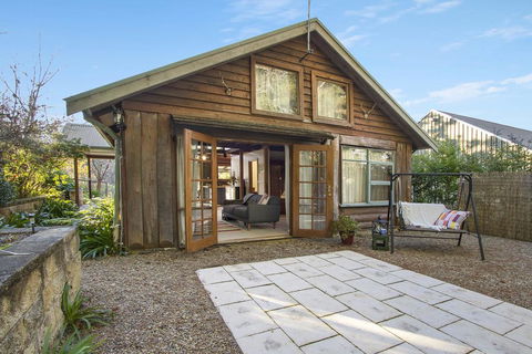 BROWNS COTTAGE - Accommodation Australia 1