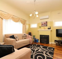 Brunswick Renaissance - Parking Garden Bath Family - Accommodation Australia