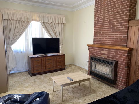 Budget In Goulburn - Accommodation Australia 0