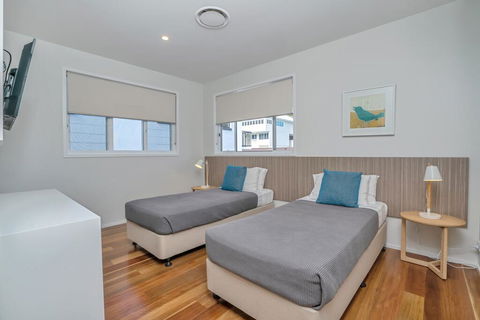 Bujerum Apartments On Burleigh - Australia Shopping 3