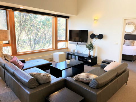 Buller Holidays Apartments - Accommodation Australia 3