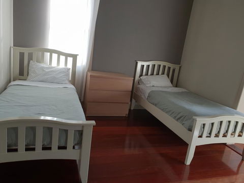Bunbury's Most Convenient Location - Unit 2 - Accommodation Australia 2