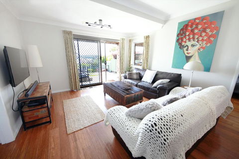 Bundeena Base Holiday Home - Local Tourism 2