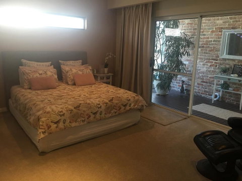 Burns Beach Bed And Shower - Accommodation Australia 2