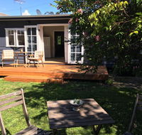 Burrill Lakeview Cottage - Accommodation Australia