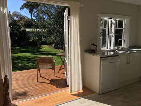 Burrill Lakeview Cottage - Accommodation Australia 3