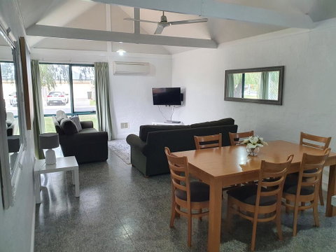Busselton Holiday Units - Accommodation Australia 1