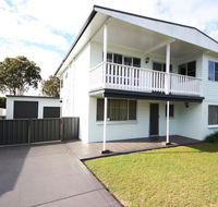By The Beach at South West Rocks - Accommodation Australia
