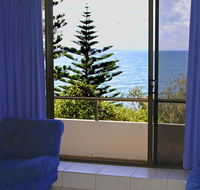 By The Sea Unit 3 13 Esplanade Kings Beach - Accommodation Australia