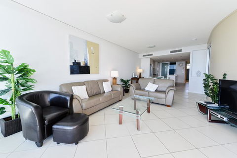 C Bargara Resort - Bed n Breakfasts 1