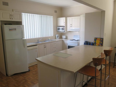 Cabenay 3 - VIEWS ACROSS THE PARK - Accommodation Australia 3