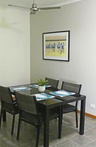 Cable Beach 1 Bed RESORT Apartment Private Wifi - Accommodation Australia 3