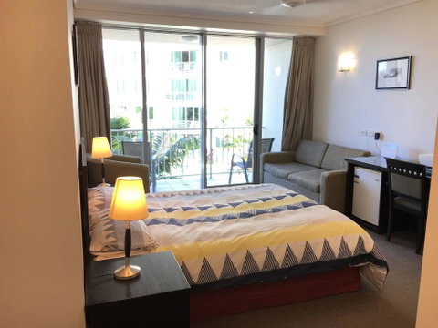 Cairns Esplanade 2 Bed 2 Bath Resort Hotel - Accommodation Australia 2