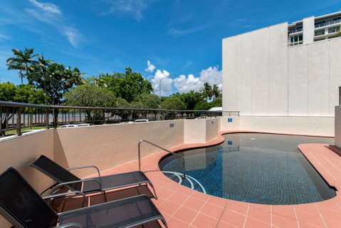 Cairns Ocean View Apartment In Aquarius - Accommodation Australia 2