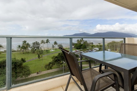 Cairns Oceanview At 181 The Esplanade (29) - Accommodation Australia 0