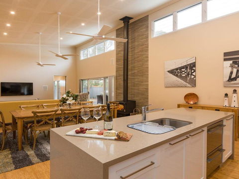 Callala Breeze - Access To Indoor Community Pool - Accommodation Australia 0