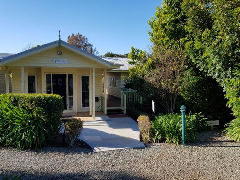 Camelot Cottages - Accommodation Australia 0