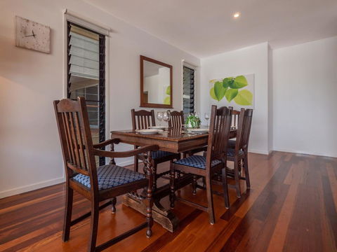 Campbell St, 11 Moffat Beach - Accommodation Australia 3