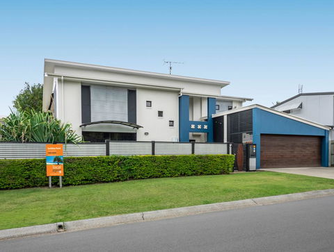 Campbell St, 11 Moffat Beach - Accommodation Australia 0