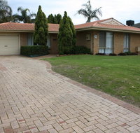 Canal Time Home Mandurah - Accommodation Australia
