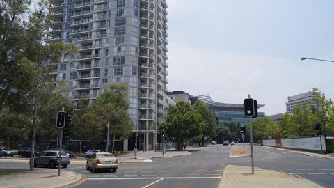 Canberra CBD Metropolitan - Australia Shopping 3