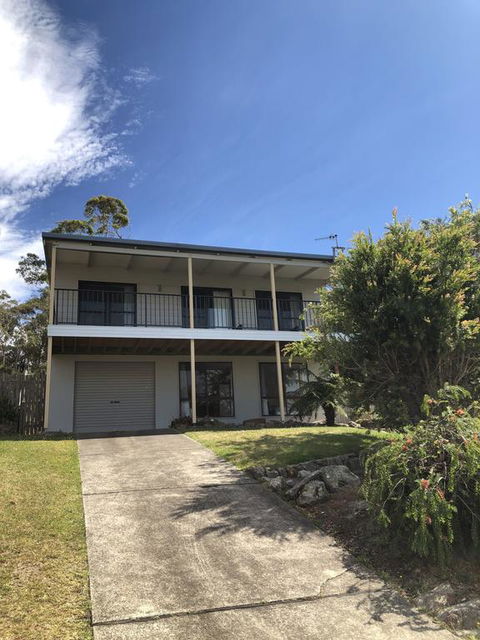 Canberra Cres 42 Burrill Lake - Accommodation Australia 3