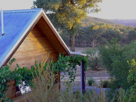 Candlebark Retreat - Bed n Breakfasts 1
