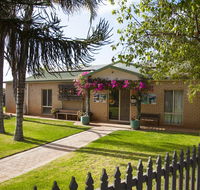 Capricorn Holiday Park - Australia Shopping
