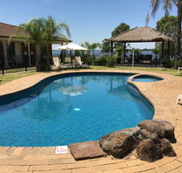Capricorn Motor Inn - Accommodation Australia