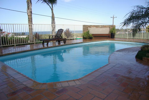 Captain's Quarters Bermagui - Australia Shopping 3