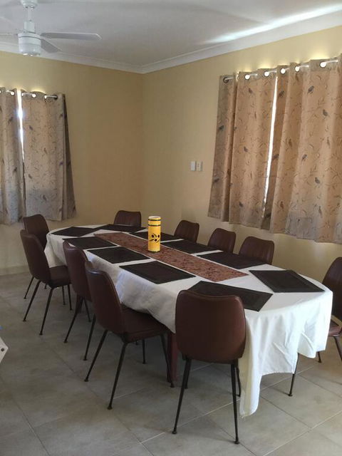 Caretakers Cottage Budget Accommodation - Accommodation Australia 1