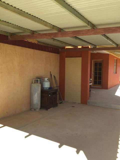 Caretakers Cottage Budget Accommodation - Accommodation Australia 2