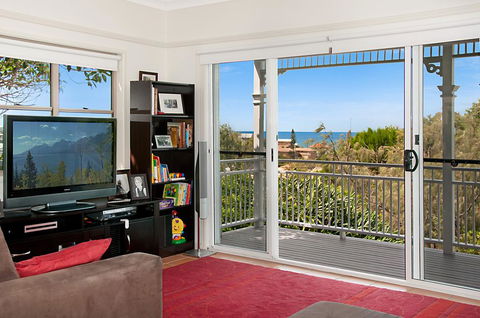 Carolyn's Beach House - Local Tourism 2