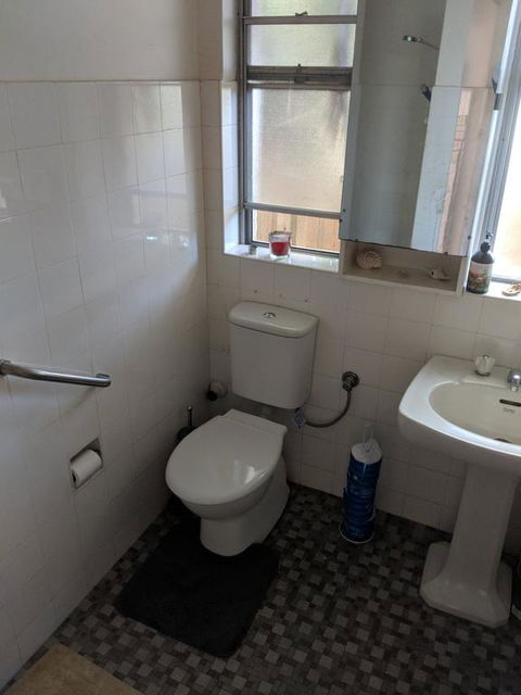 Casa De Sapo A Room In House With A Private Garden - Accommodation Australia 3