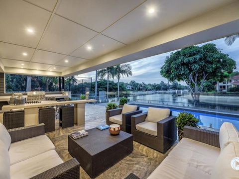 Casa Royale - Accommodation Australia 1