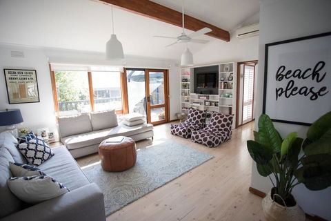 CASTAWAY - Local Tourism 1