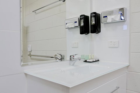 Castle Creek Motel - Accommodation Australia 2