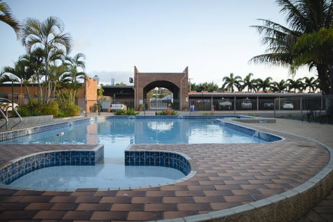 Castle Motor Lodge - Accommodation Australia 2