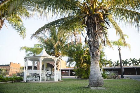 Castle Motor Lodge - Accommodation Australia 1