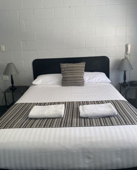 Castlereagh Lodge Motel - Australia Shopping 3