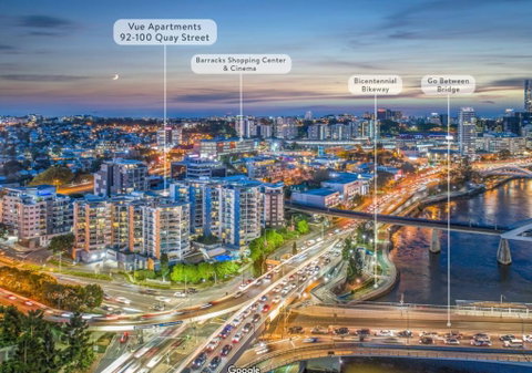 CBD Views-With FREE Wine Free-Carpark-Netflix-WiFi - Accommodation Australia 2