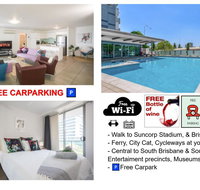 CBD Views-With FREE Wine Free-Carpark-Netflix-WiFi - Accommodation Australia