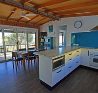 CDC-625 Beach House - Local Tourism
