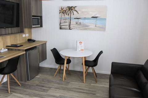 Central Motor Inn - Accommodation Australia 3