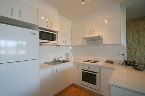 Central Park 10/1 Snowy River Avenue - Accommodation Australia 2