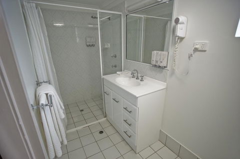 Centrepoint Motor Inn - Accommodation Australia 3
