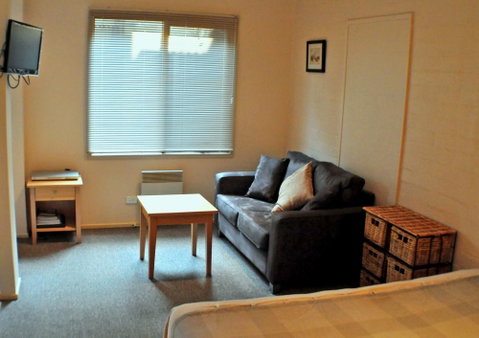 Champagne - Accommodation Australia 2